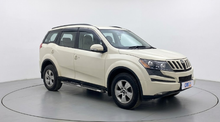2015 Mahindra XUV500 W8, Diesel, Manual, 70,568 km, exterior