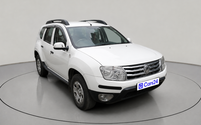 2015 Renault Duster RXL PETROL, CNG, Manual, 34,380 km, exterior