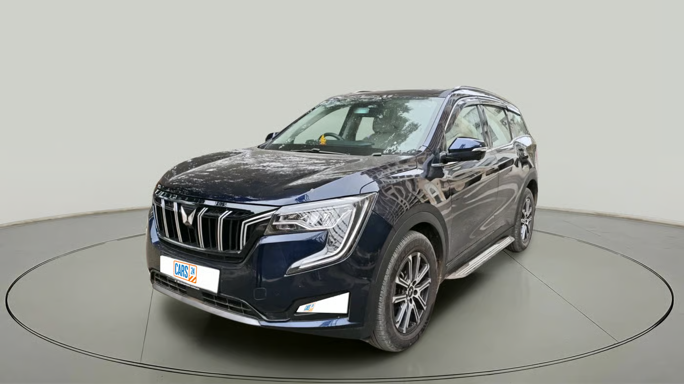 2022 Mahindra XUV700 AX 7 LUXURY D AWD AT 7 STR, Diesel, Automatic, 39,056 km, exterior