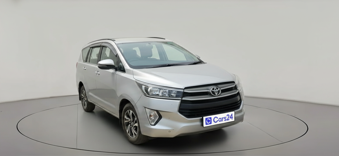 2022 Toyota Innova Crysta 2.7 VX 7 STR, Petrol, Manual, 1,17,000 km, exterior