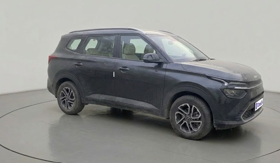 2022 KIA CARENS LUXURY PLUS 1.4 PETROL 7 STR, Petrol, Manual, 36,947 km, exterior
