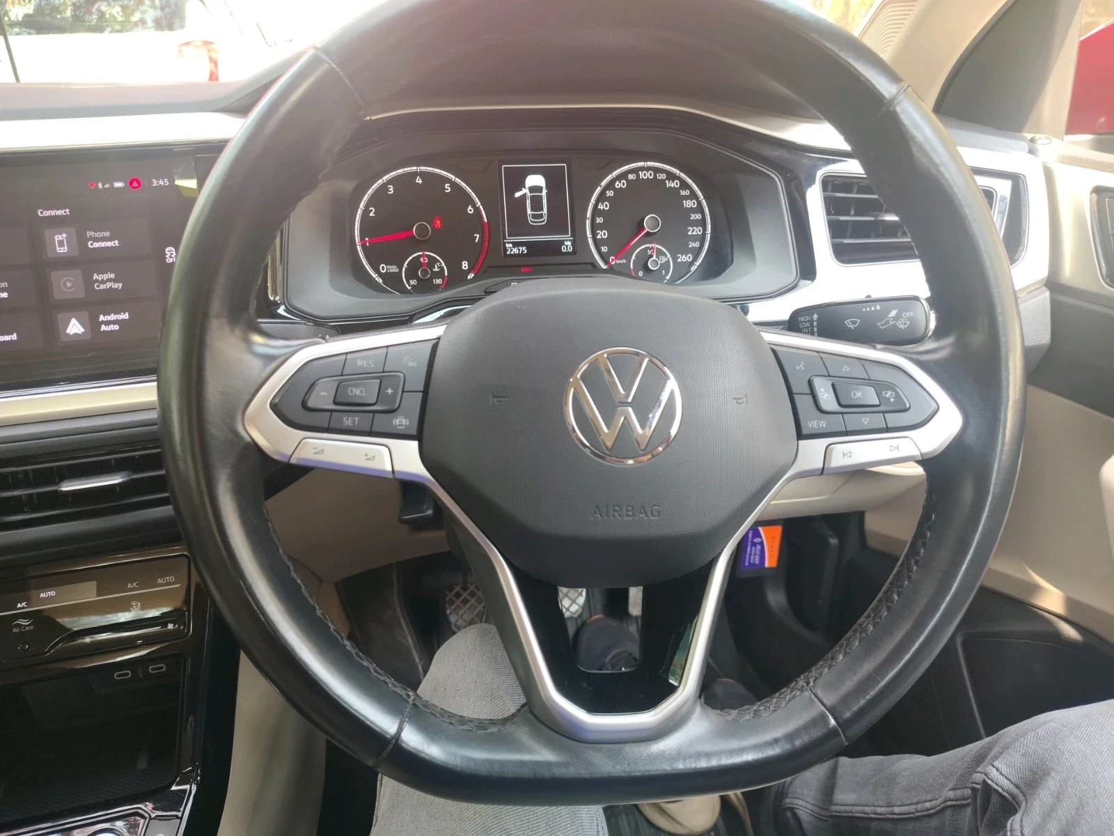 2022 Volkswagen VIRTUS HIGHLINE TSI 1.0 MT, Petrol, Manual, 22,675 km, interior