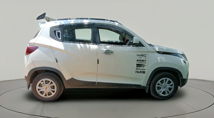 2016 Mahindra Kuv100 K6 6 STR, Petrol, Manual, 32,672 km, exterior
