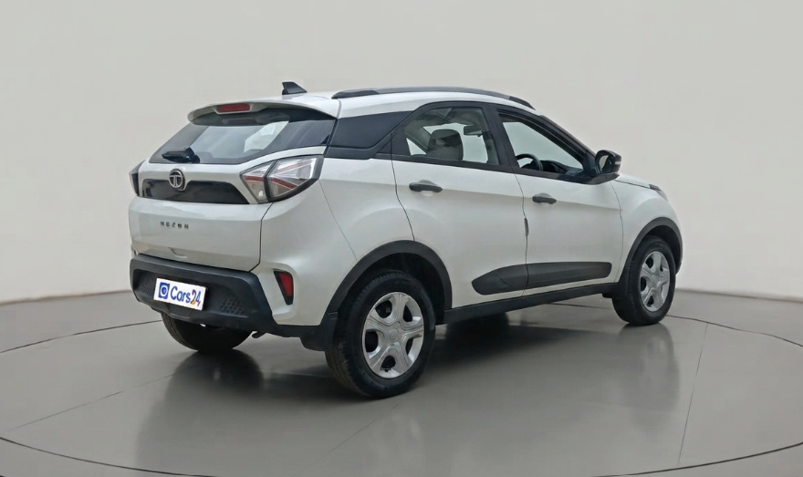 2023 Tata NEXON XM PLUS SUNROOF DIESEL, Diesel, Manual, 80,057 km, exterior