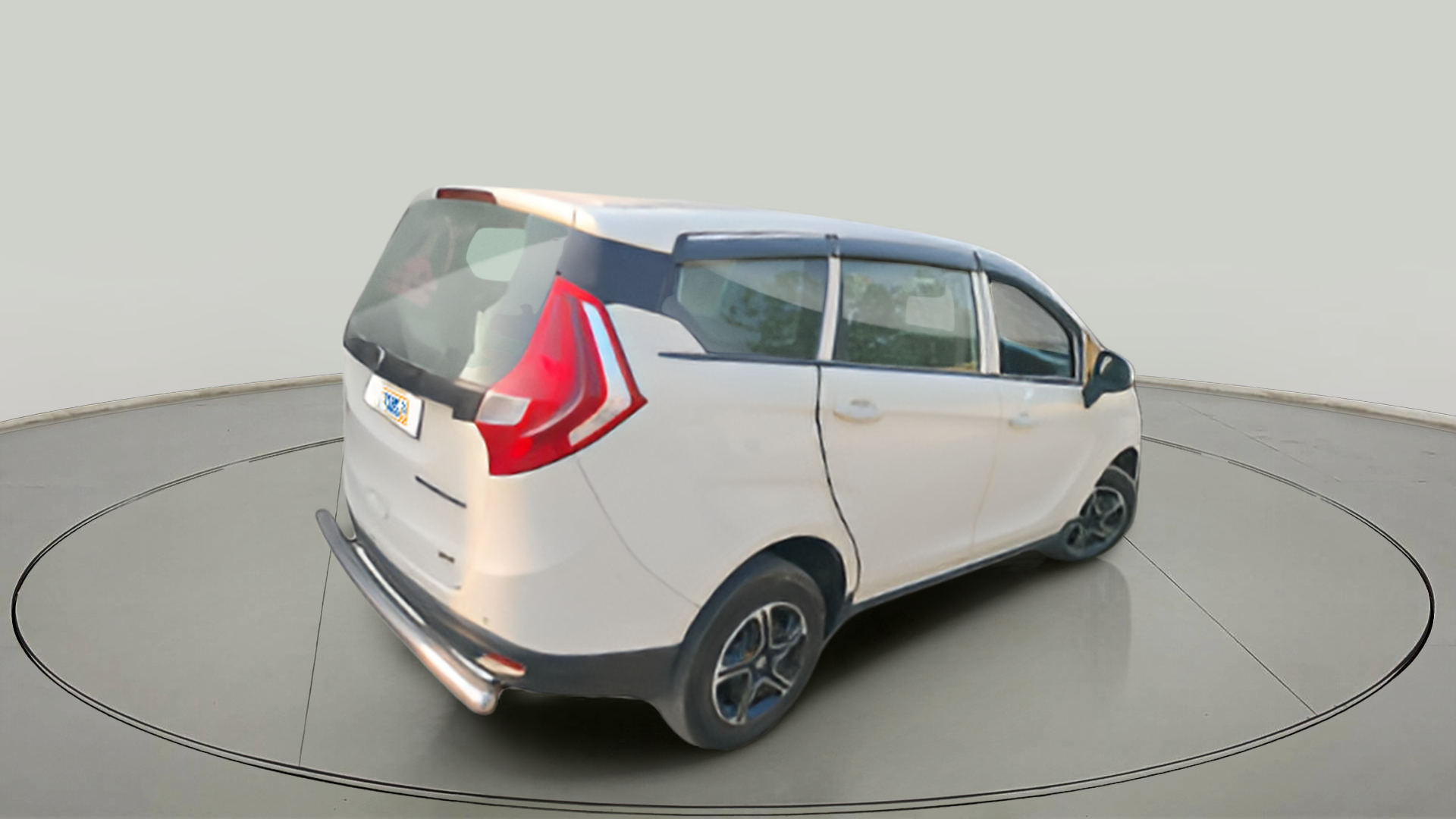 2018 Mahindra MARAZZO M2 7STR, Diesel, Manual, 2,01,360 km, exterior