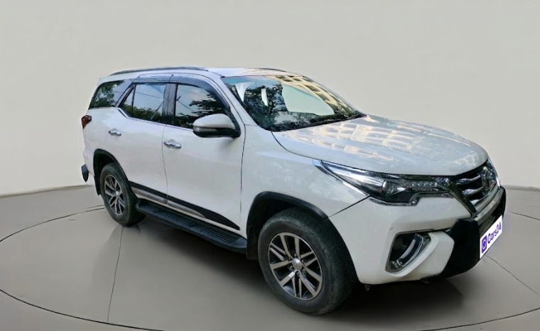 2017 Toyota Fortuner 2.8 4X4 AT, Diesel, Automatic, 1,47,780 km, exterior