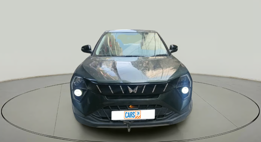 2024 Mahindra XUV 3XO MX2 Pro 1.2 L TCMPFI AT, Petrol, Automatic, 14,937 km, exterior