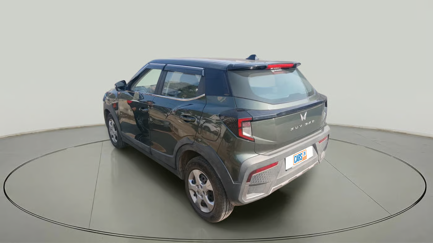 2024 Mahindra XUV 3XO MX2 Pro 1.2 L TCMPFI AT, Petrol, Automatic, 14,937 km, exterior