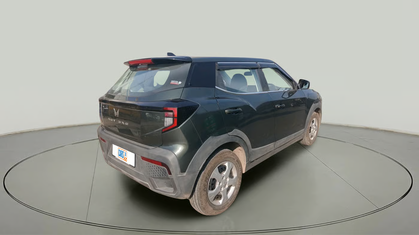 2024 Mahindra XUV 3XO MX2 Pro 1.2 L TCMPFI AT, Petrol, Automatic, 14,937 km, exterior