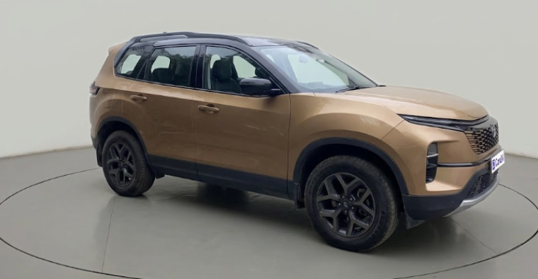 2023 Tata Safari ACCOMPLISHED PLUS DUAL TONE AT, Diesel, Automatic, 51,287 km, exterior