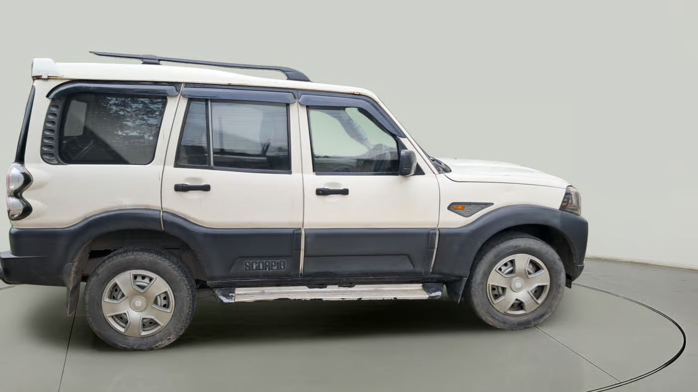 2017 Mahindra Scorpio S2, Diesel, Manual, 1,56,041 km, exterior