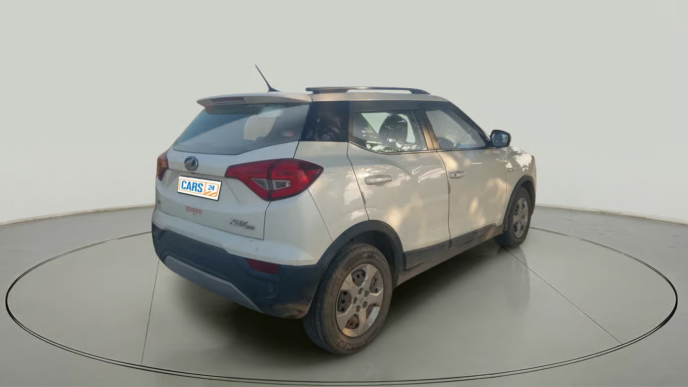 2019 Mahindra XUV300 W6 1.2 PETROL, Petrol, Manual, 83,388 km, exterior