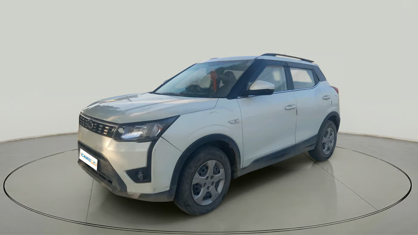 2019 Mahindra XUV300 W6 1.2 PETROL, Petrol, Manual, 83,388 km, exterior