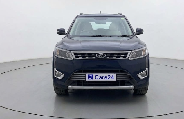 2021 Mahindra XUV300 W8 1.2 PETROL, Petrol, Manual, 1,16,940 km, exterior