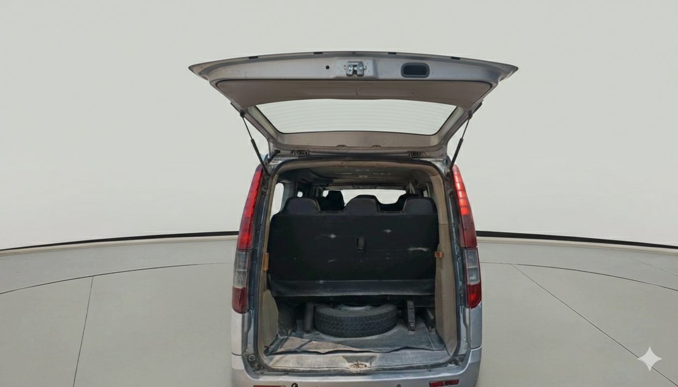 2011 Tata Venture GX 8 STR, Diesel, Manual, 1,49,325 km, exterior