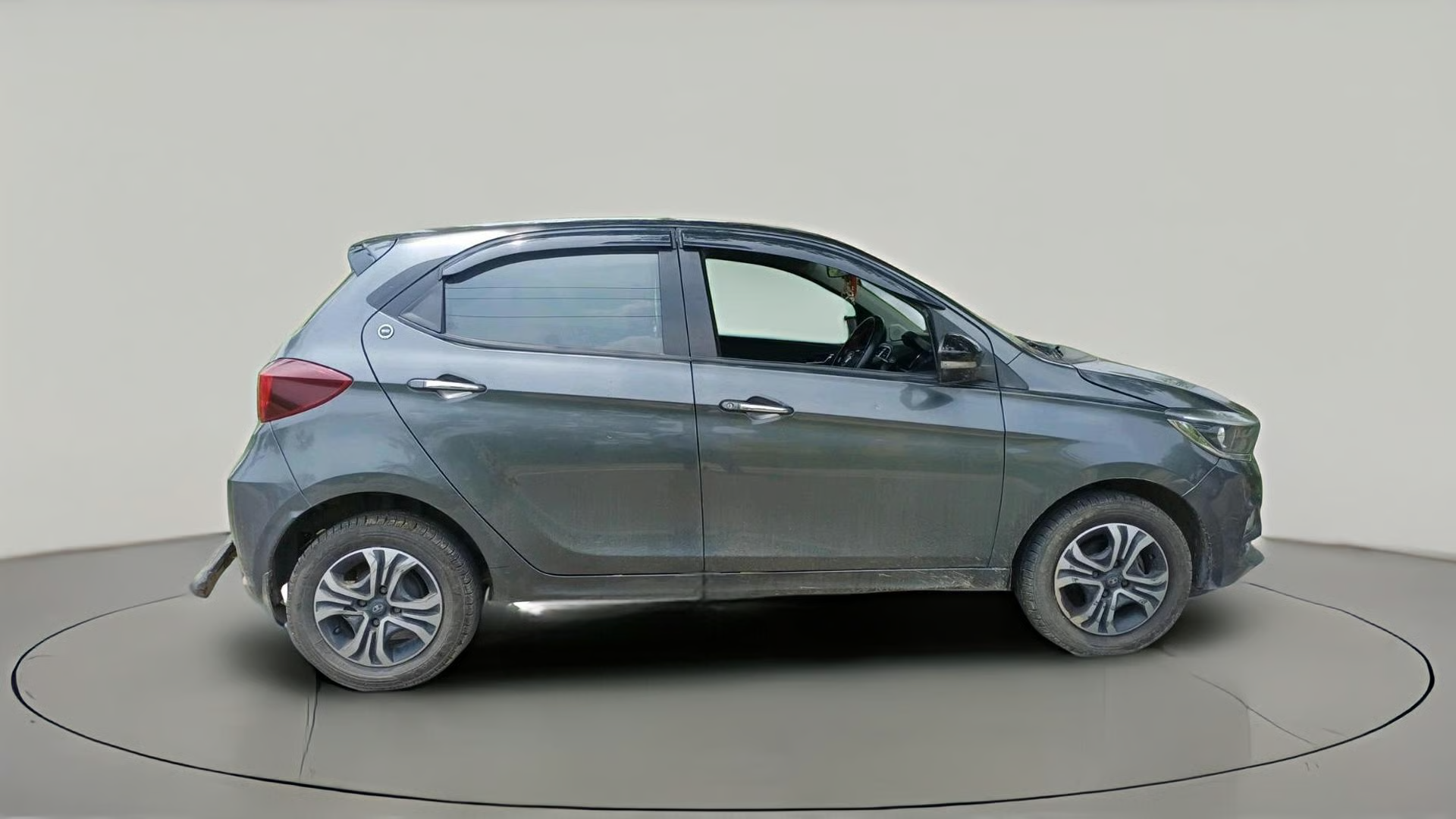 2024 Tata Tiago XZ PLUS CNG, CNG, Manual, 83,000 km, exterior