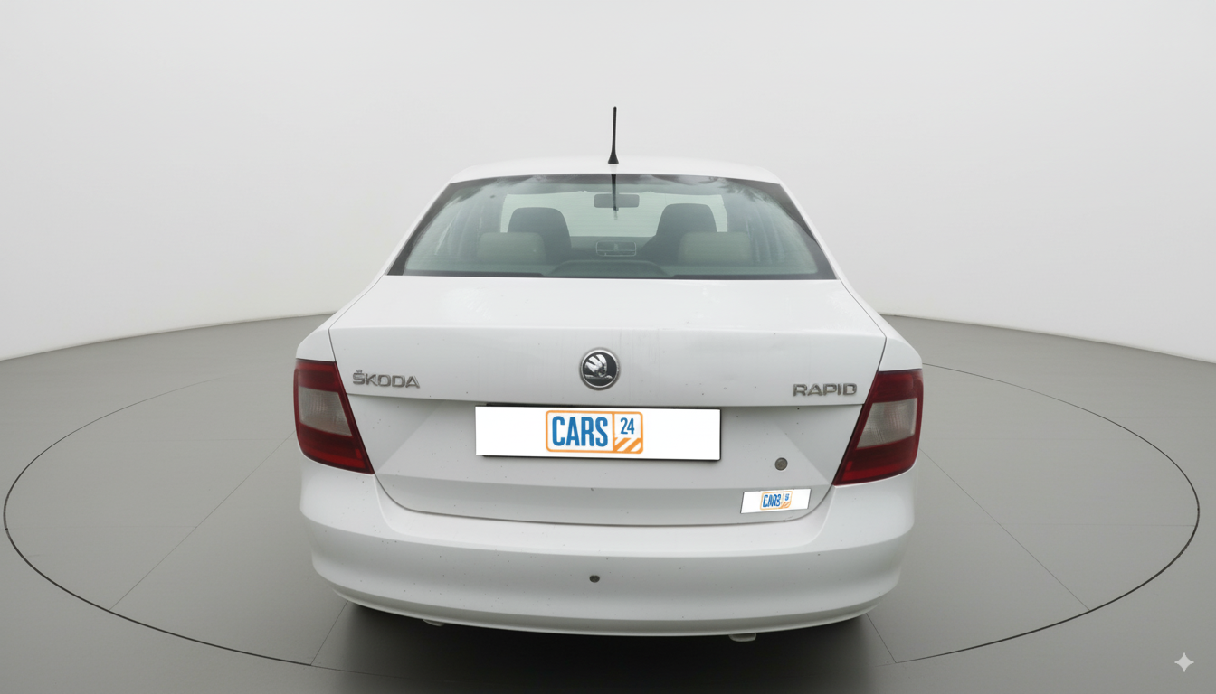 2015 Skoda Rapid 1.5 TDI CR AMBITION PLUS, Diesel, Manual, 1,24,041 km, exterior