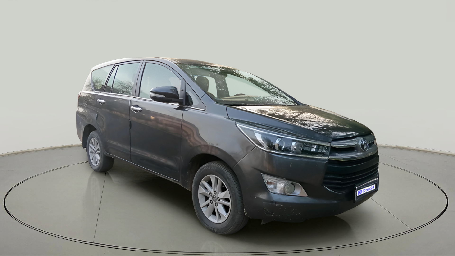 2016 Toyota Innova Crysta 2.4 VX 7 STR, Diesel, Manual, 2,54,698 km, exterior