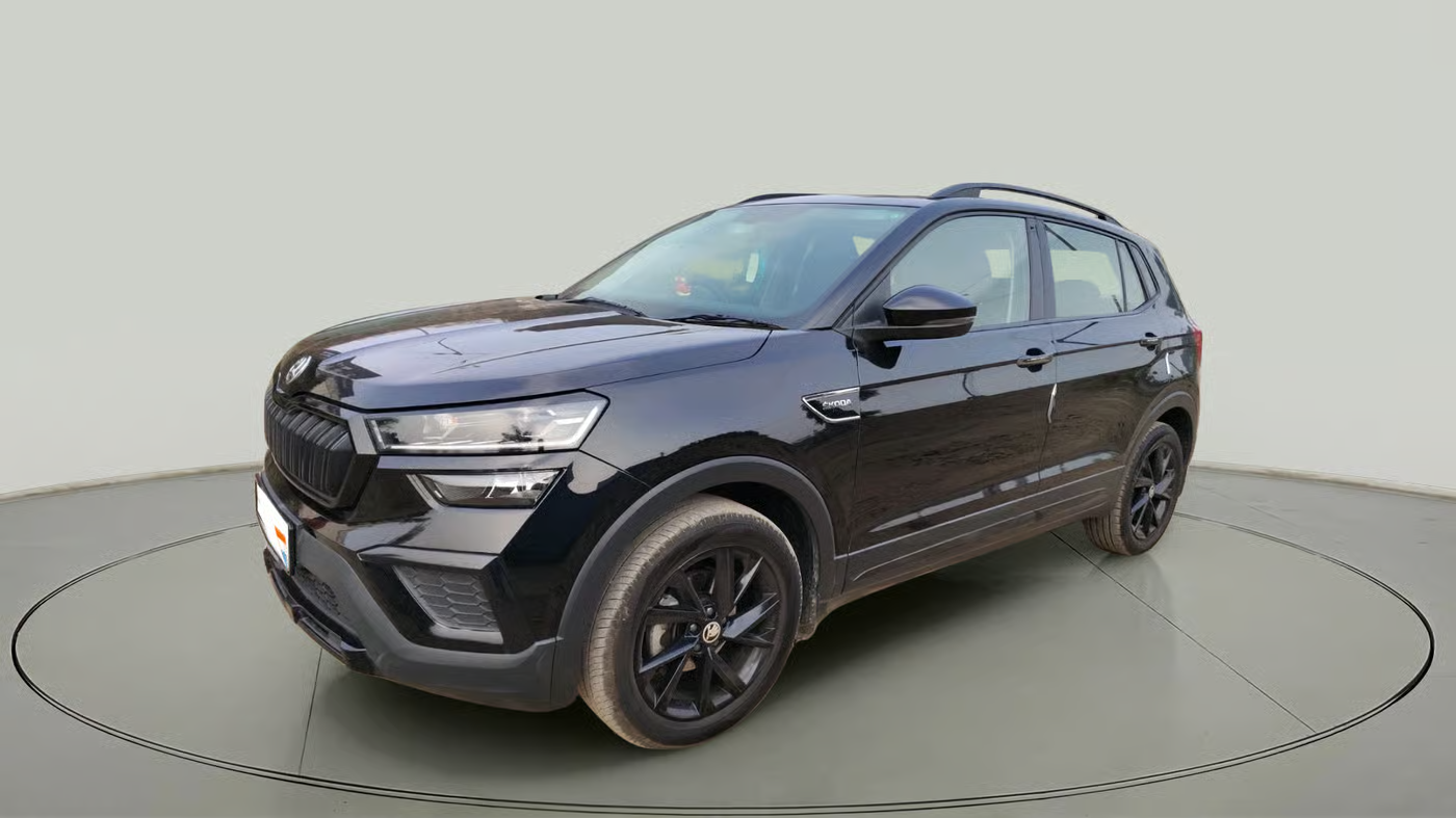 2025 Skoda KUSHAQ Sportline 1.0L TSI MT, Petrol, Manual, 15,739 km, exterior