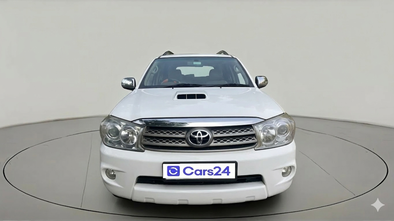 2010 Toyota Fortuner 3.0 4X4 MT, Diesel, Manual, 3,01,102 km, exterior