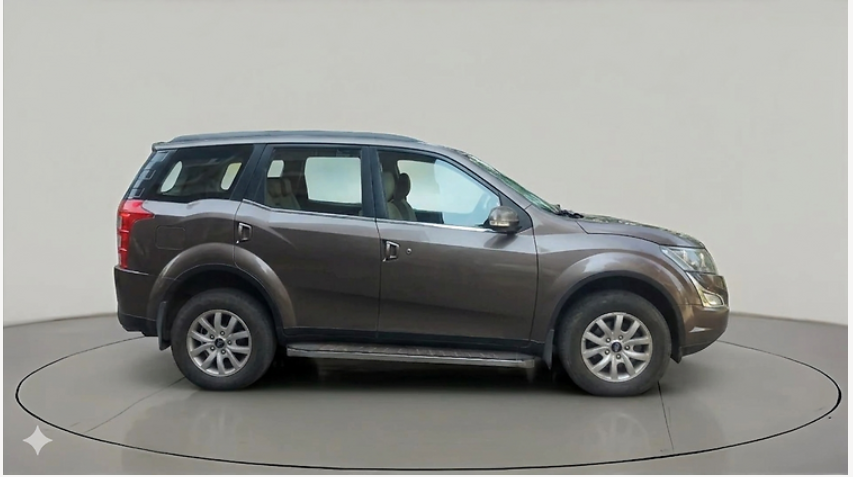 2017 Mahindra XUV500 W10, Diesel, Manual, 1,55,836 km, exterior