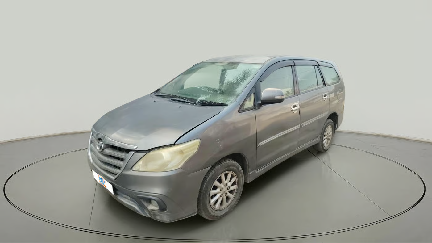 2012 Toyota Innova 2.5 VX 7 STR, Diesel, Manual, 3,75,641 km, exterior