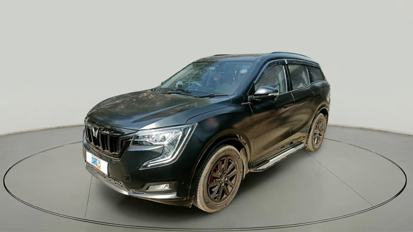 2025 Mahindra XUV700 AX 7 LUXURY D AT 7 STR, Diesel, Automatic, 27,256 km, exterior