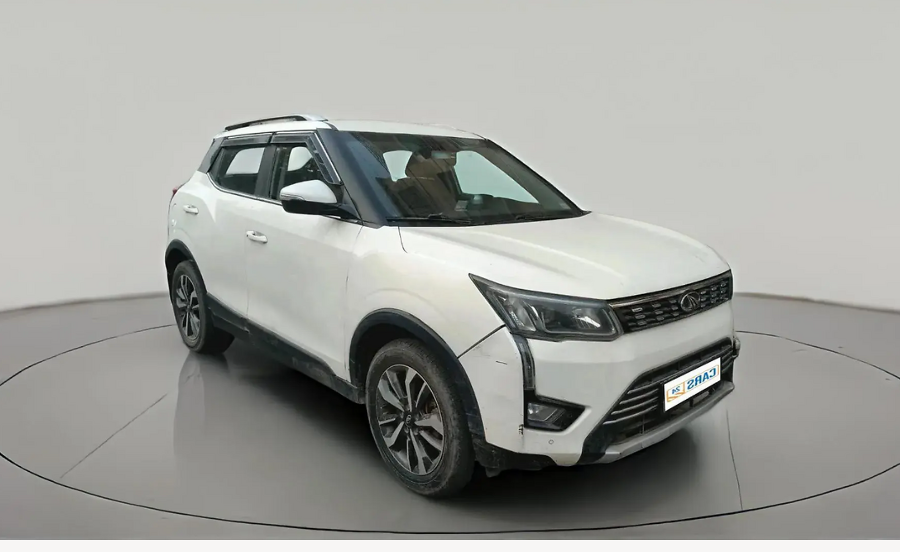 2019 Mahindra XUV300 W8 (O) 1.5 DIESEL, Diesel, Manual, 1,43,574 km, exterior