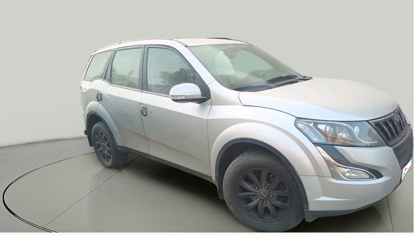 2015 Mahindra XUV500 W8, Diesel, Manual, 1,01,662 km, exterior