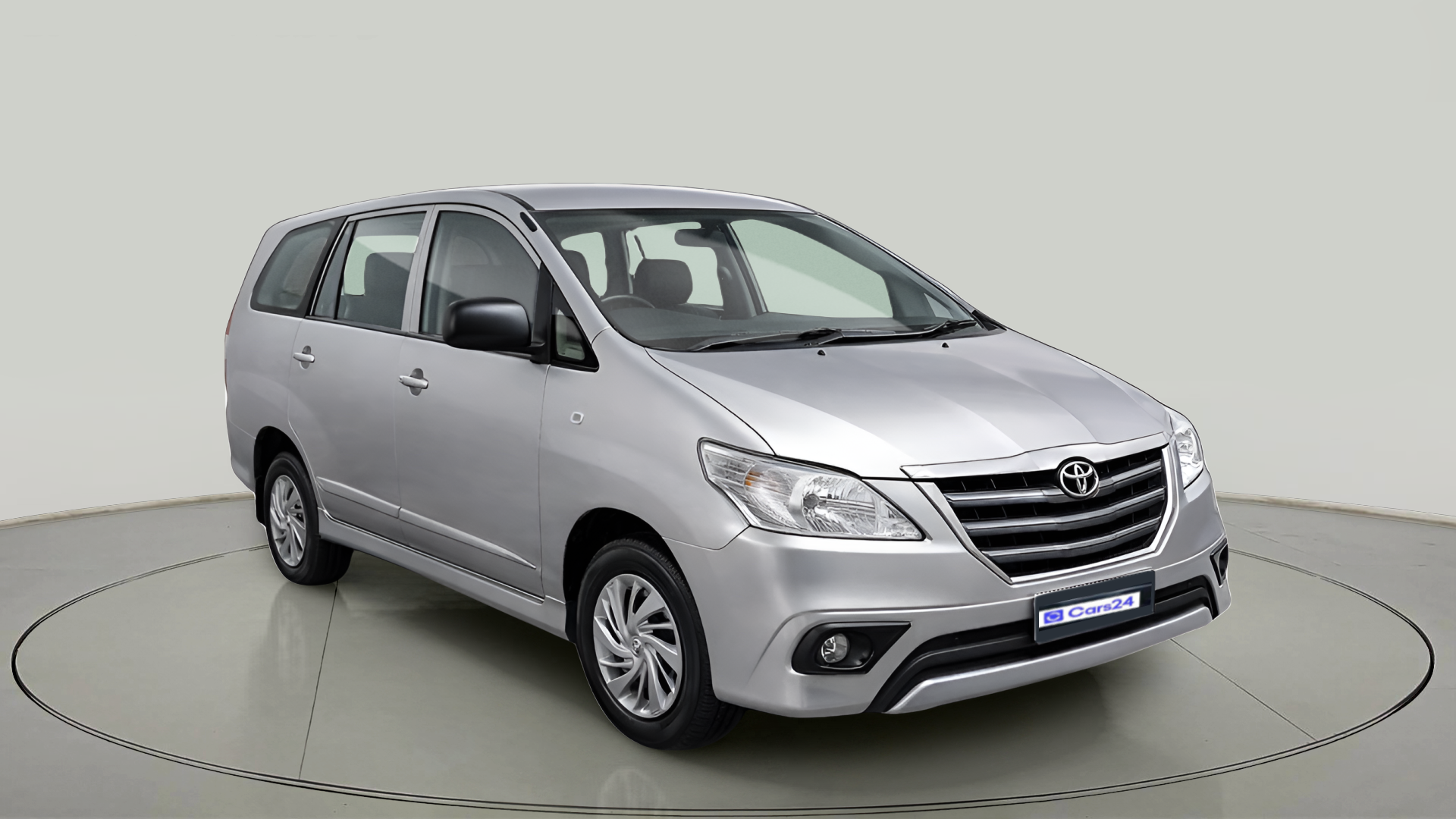 2015 Toyota Innova 2.5 GX 7 STR, Diesel, Manual, 2,03,925 km, exterior