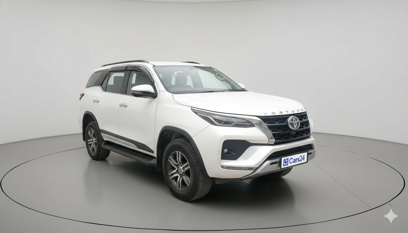 2022 Toyota Fortuner 4X2 MT 2.8 DIESEL, Diesel, Manual, 1,39,700 km, exterior