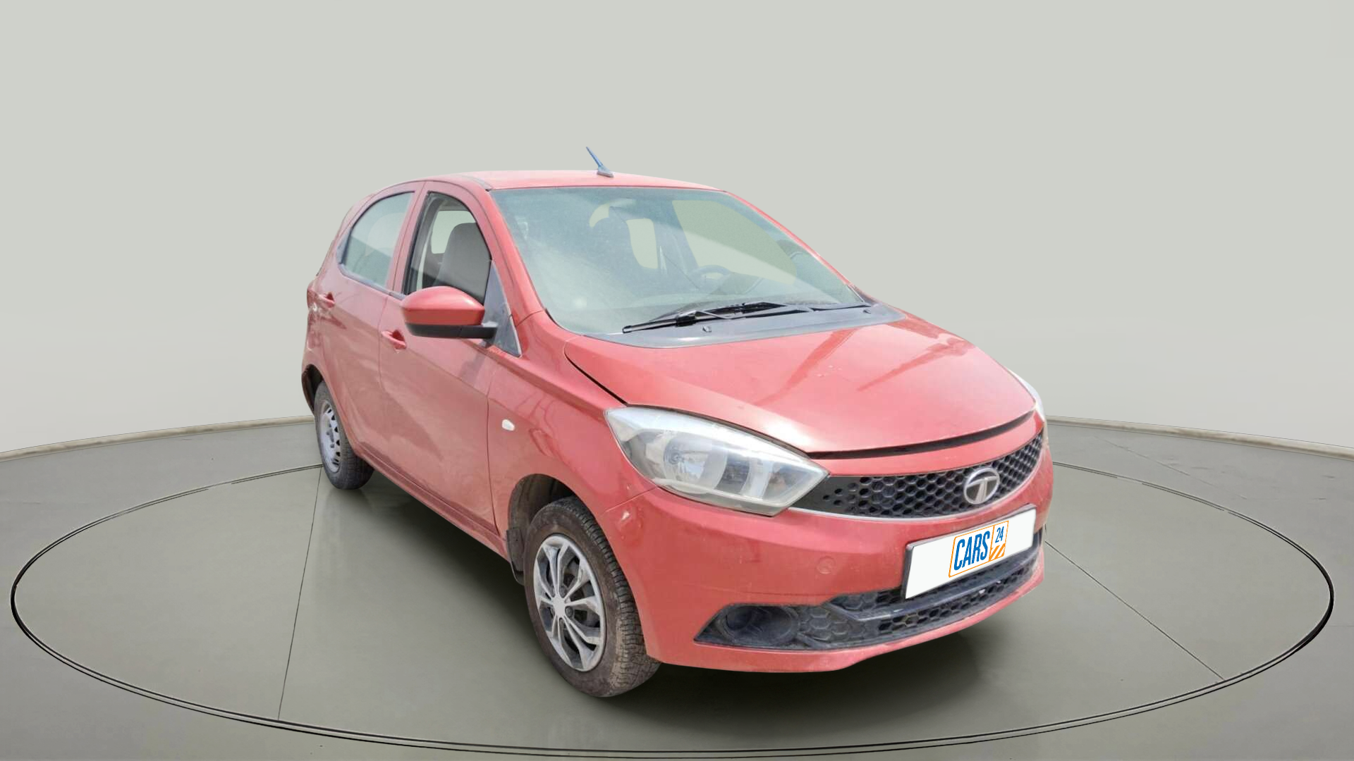 2018 Tata Tiago XT PETROL, Petrol, Manual, 52,215 km, exterior