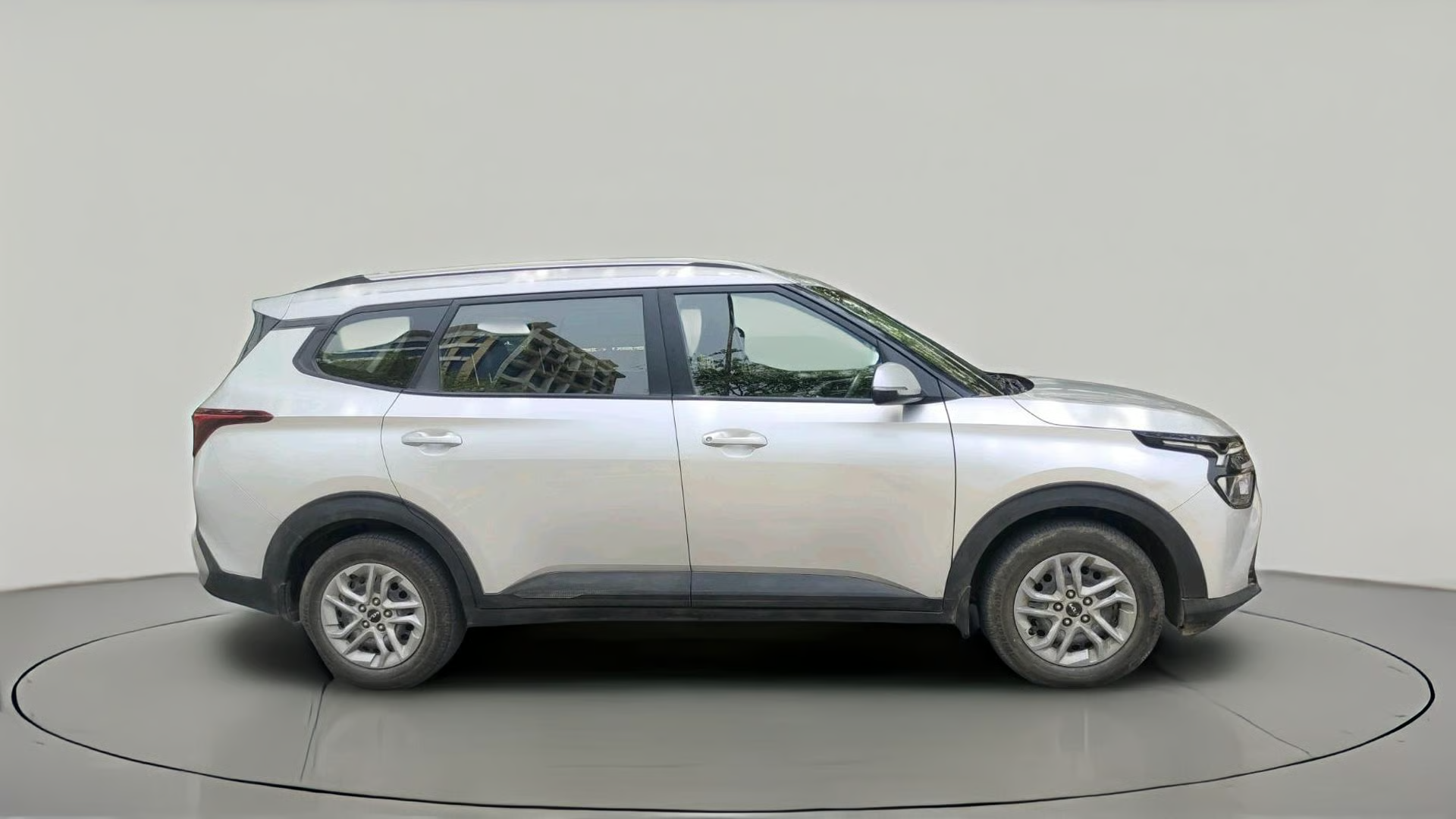 2023 KIA CARENS PREMIUM 1.5 DIESEL 7 STR, Diesel, Manual, 1,01,987 km, exterior