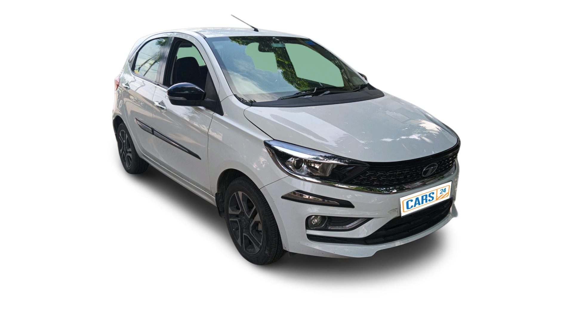 2022 Tata Tiago - Hatchback - Petrol - Manual - ₹4.05 lakh