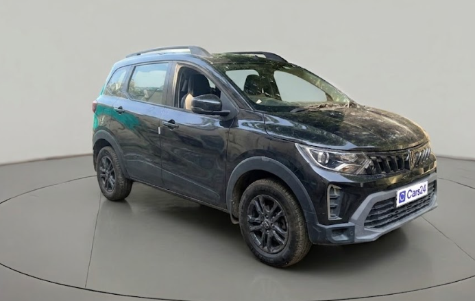 2025 Renault TRIBER Techno, Petrol, Manual, 5,945 km, exterior