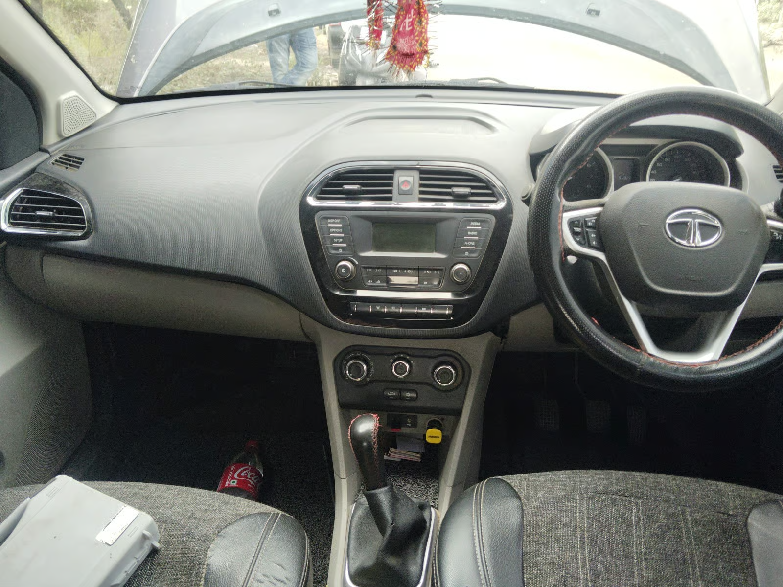 2017 Tata Tiago XZ DIESEL, Diesel, Manual, 81,830 km, interior